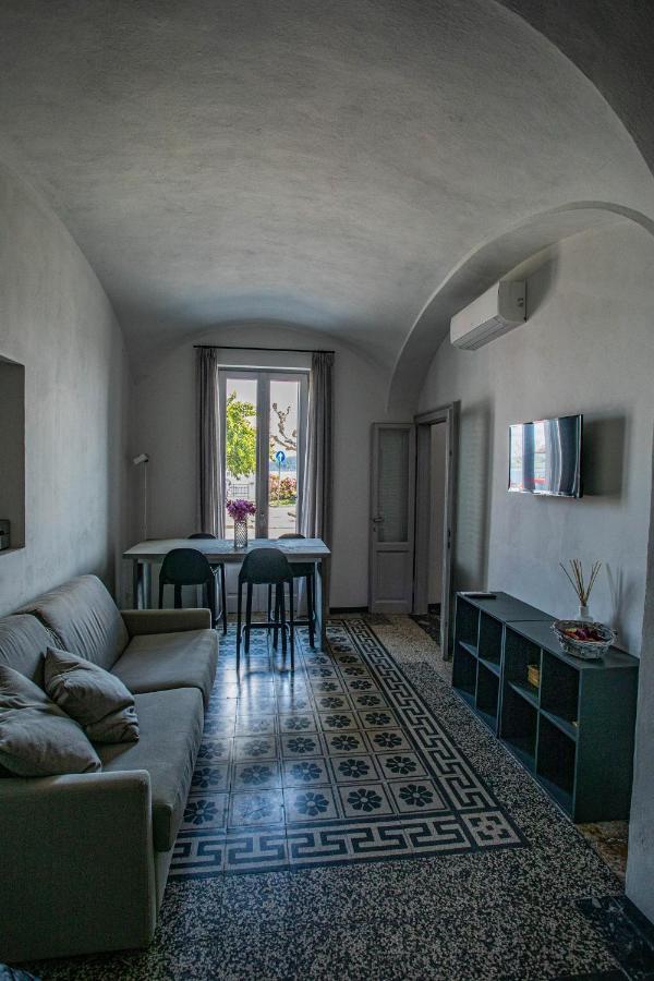 La Dimora Del Glicine Apartment Belgirate Exterior photo
